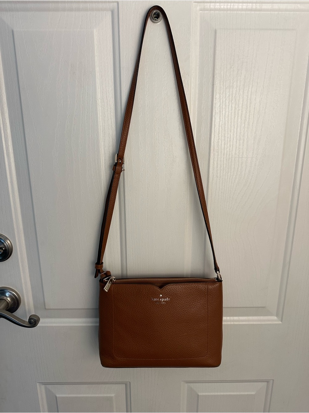 Kate Spade Leila Pebble Leather Crossbody Bag - Picture 3 of 14